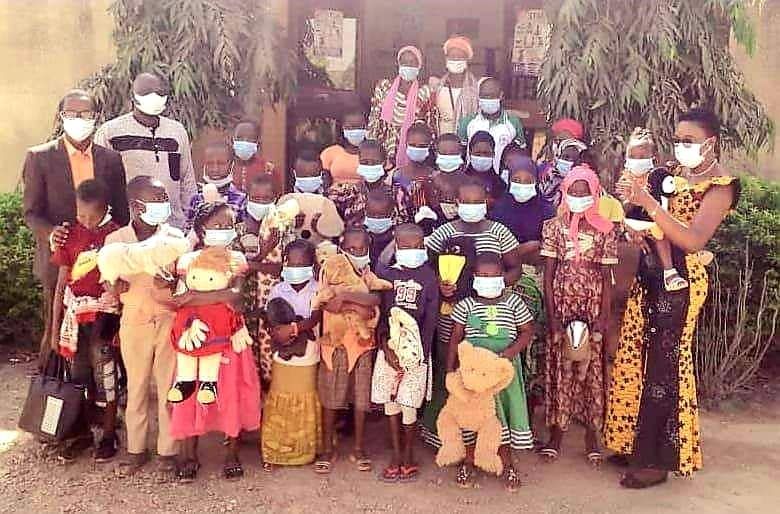 Burkina Faso | Spielsachen für Waisenhauskinder in Qugadougou 2.1.2021